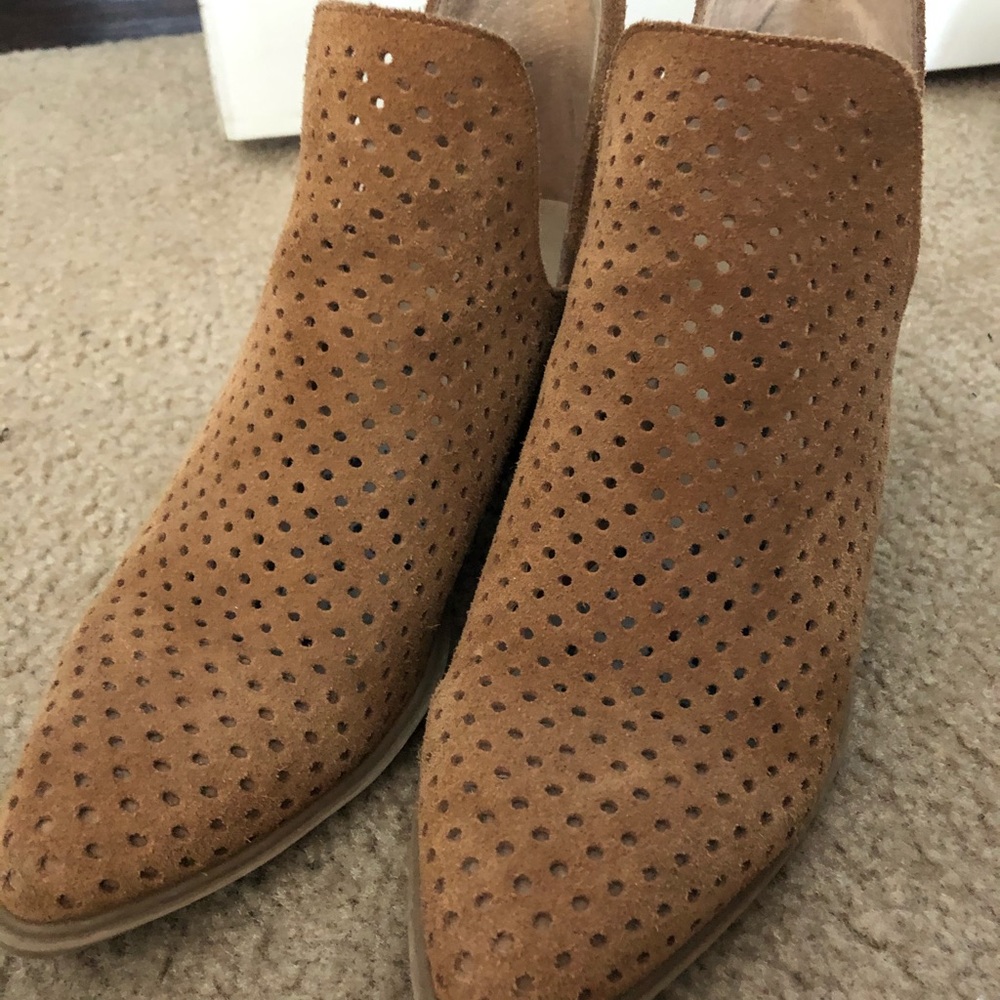 Steve Madden brown ankle boots